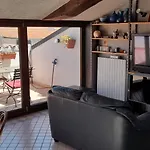Apartment Corte Cavour. Mansarda Nel Cuore Della Citta *
