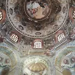 Corte Cavour. Mansarda Nel Cuore Della Citta Ravenna