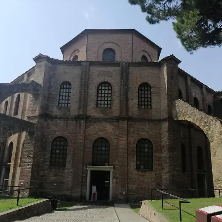 Corte Cavour. Mansarda Nel Cuore Della Citta Daire Ravenna