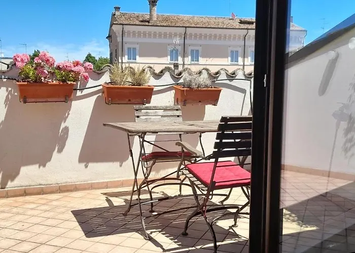 Corte Cavour. Mansarda Nel Cuore Della Citta Διαμέρισμα *