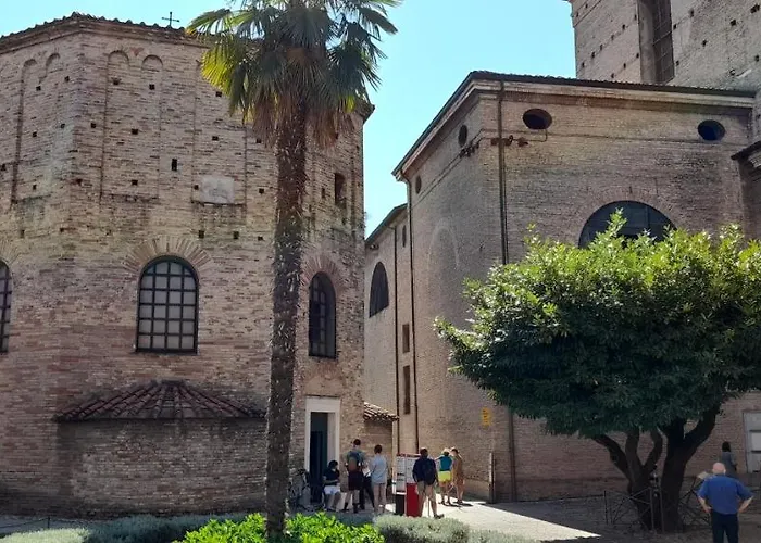 Corte Cavour. Mansarda Nel Cuore Della Citta Διαμέρισμα