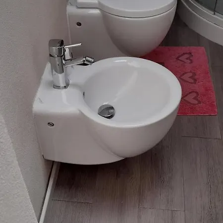 Apartment Corte Cavour. Mansarda Nel Cuore Della Citta