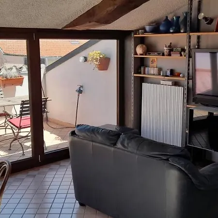 Apartment Corte Cavour. Mansarda Nel Cuore Della Citta *