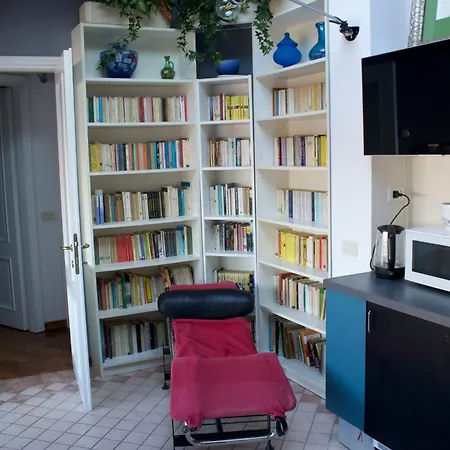 Corte Cavour. Mansarda Nel Cuore Della Citta Apartment