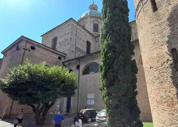 Corte Cavour. Mansarda Nel Cuore Della Citta