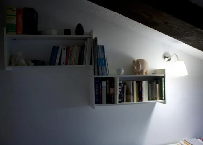 Corte Cavour. Mansarda Nel Cuore Della Appartement *